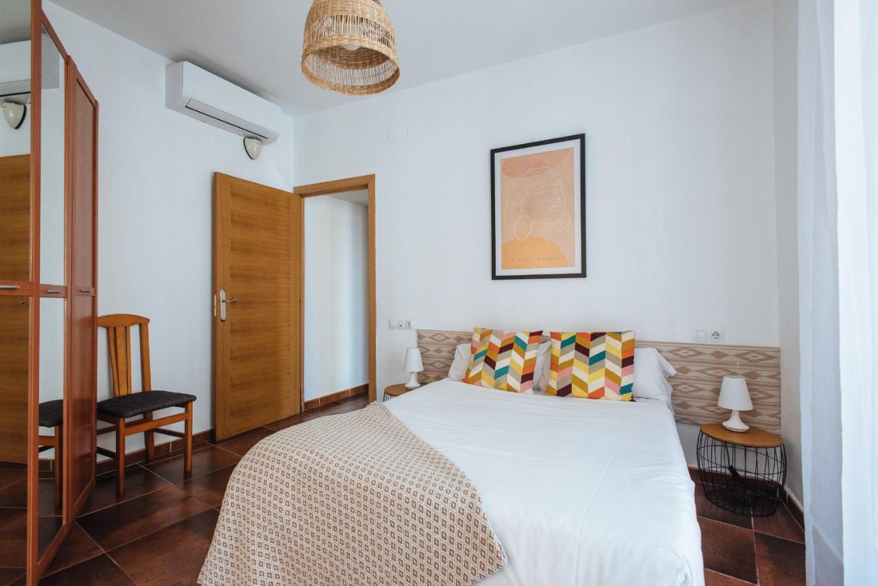 Homeyseville- Bright Apartment At Santa Cruz 6 Pax, Parking Optional Kültér fotó