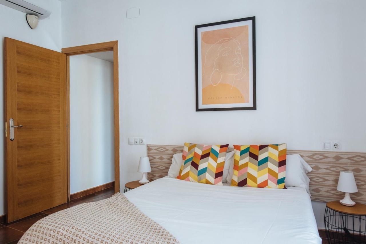 Homeyseville- Bright Apartment At Santa Cruz 6 Pax, Parking Optional Kültér fotó