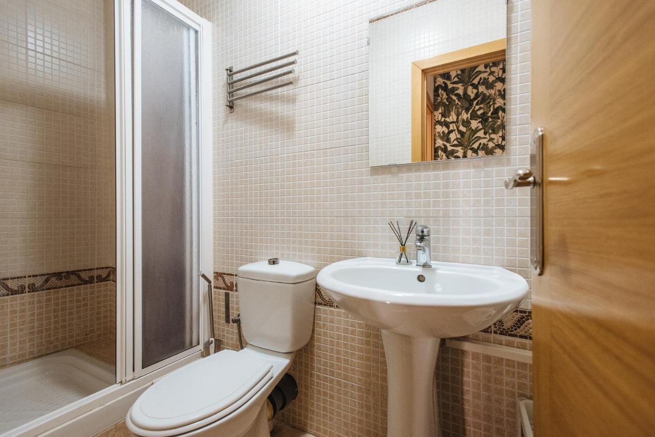 Homeyseville- Bright Apartment At Santa Cruz 6 Pax, Parking Optional Kültér fotó