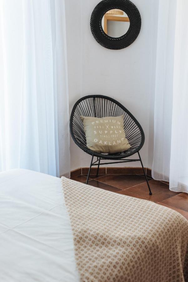Homeyseville- Bright Apartment At Santa Cruz 6 Pax, Parking Optional Kültér fotó