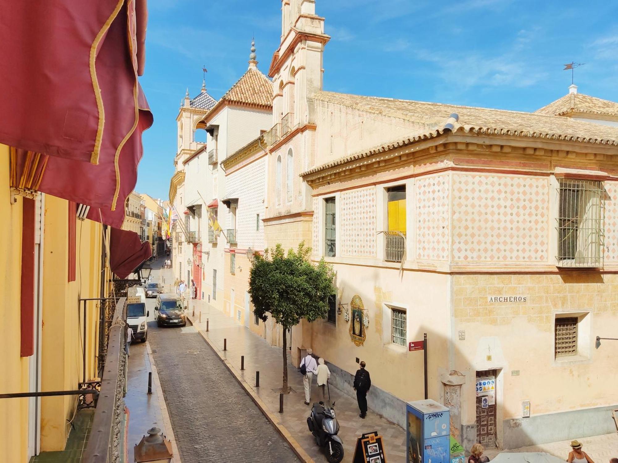 Homeyseville- Bright Apartment At Santa Cruz 6 Pax, Parking Optional Kültér fotó